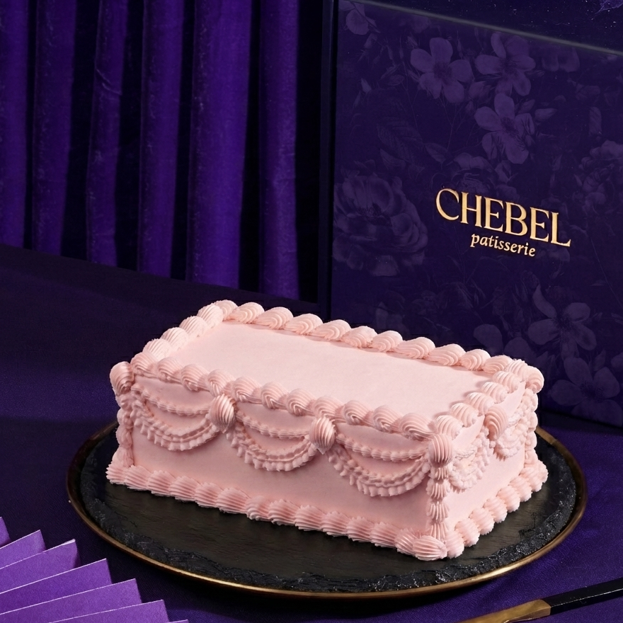 The Tablescape Cake