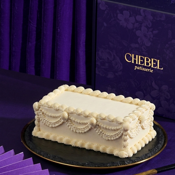 The Tablescape Cake