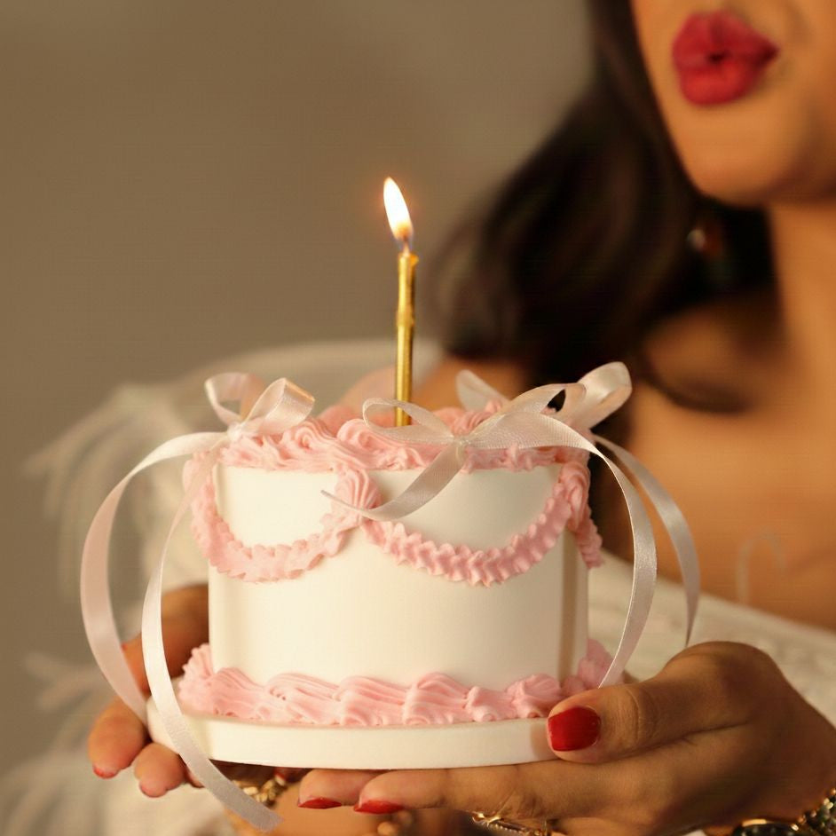 Edible Glitter Blow Cake with Ribbons - DIY