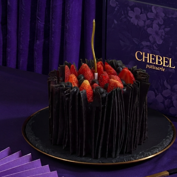Chocolate Strawberry Cake