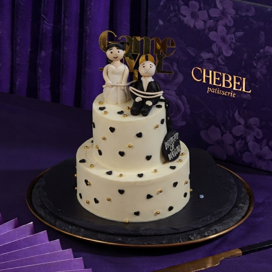 Couple Theme Cake